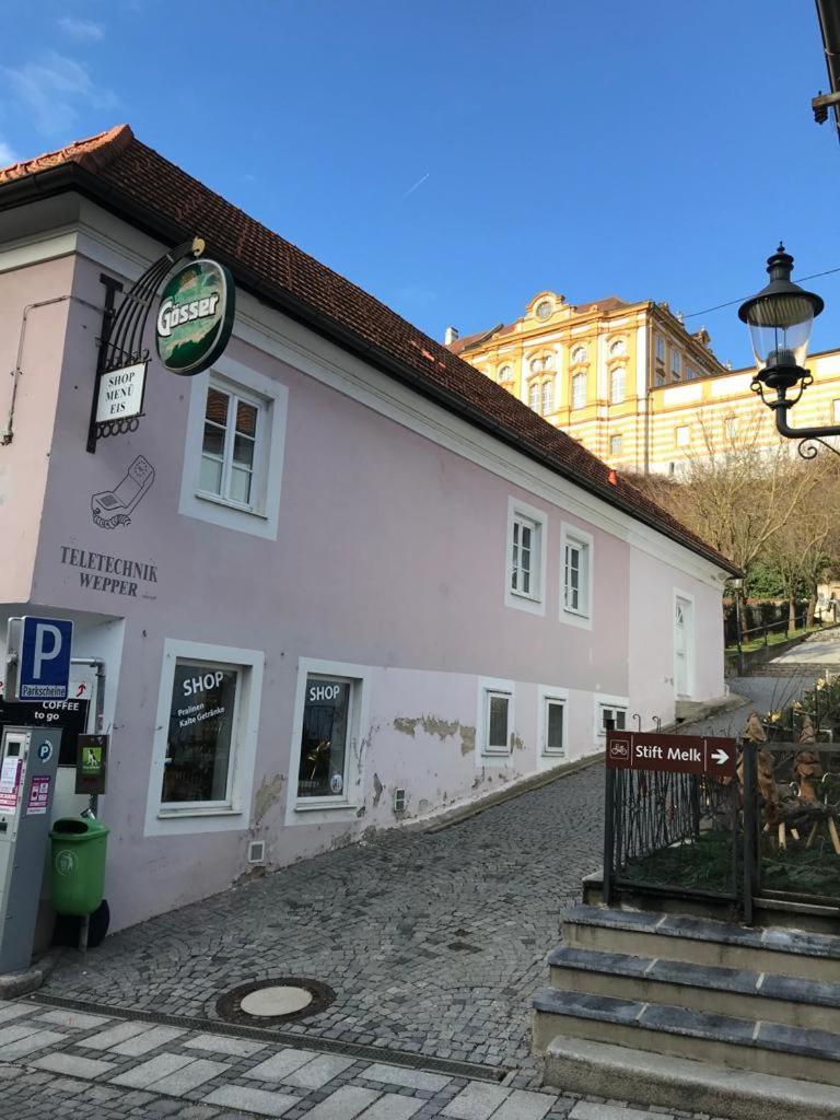 Appartement Schoen Wohnen Beim Stift à Melk Extérieur photo